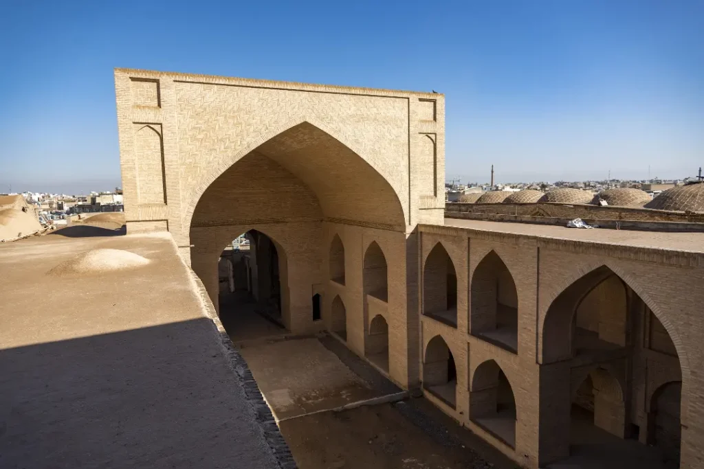مدرسه مظفری - صفه عمر مسجد جامع اصفهان